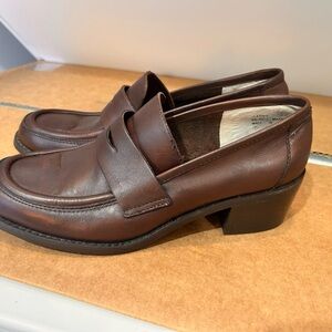 Vintage 90’s Prima Royale Women’s 8.5 M Leather Penny Loafers